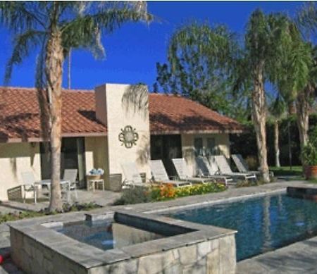 Triangle Inn Clothing Optional Resort For Men Palm Springs Exterior photo