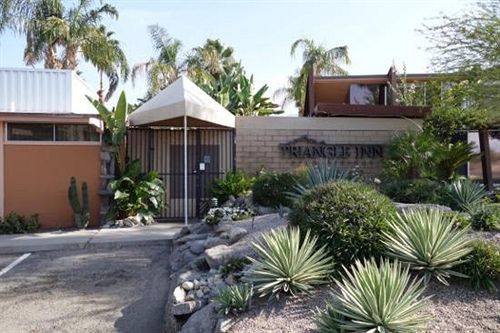 Triangle Inn Clothing Optional Resort For Men Palm Springs Exterior photo