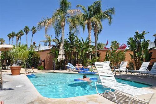 Triangle Inn Clothing Optional Resort For Men Palm Springs Exterior photo